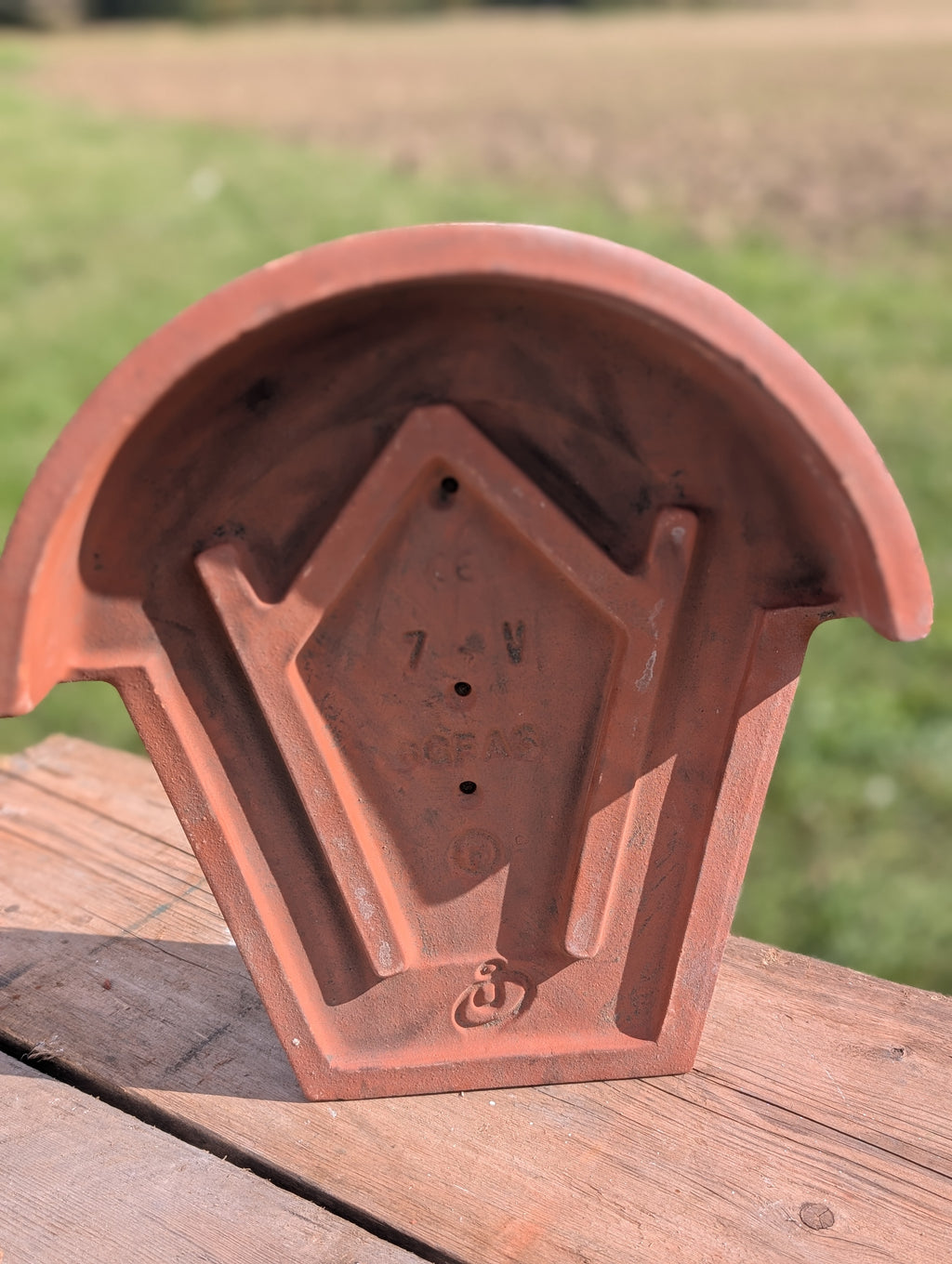 Edilian Imerys Ridge End Cap